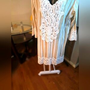 Magic, light brown/white striped cover up, sz M